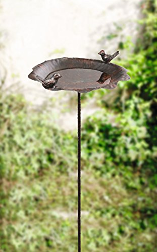 Vogeltränke „Piepmatz“ Gartenstecker mit Schale in Blütenoptik, kleine Vögelchen zur Dekoration, Metall in dunklem Braunton mit trendiger Rostoptik Schale Ø ca. 26 cm, GH 110 cm - 5